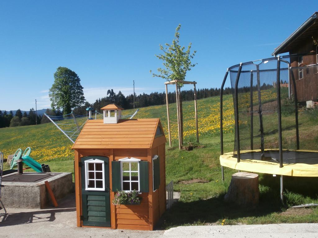 B&B La Ferme De Pouillerel La Chaux De Fonds Eksteriør bilde